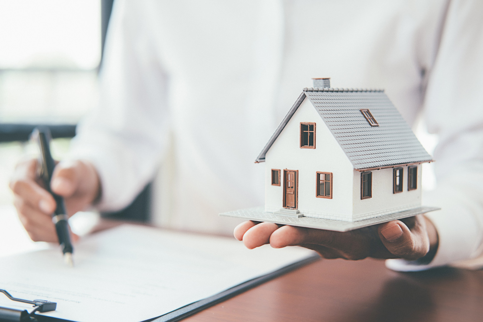 Condo vs. Apartment: Which Should You Invest In?